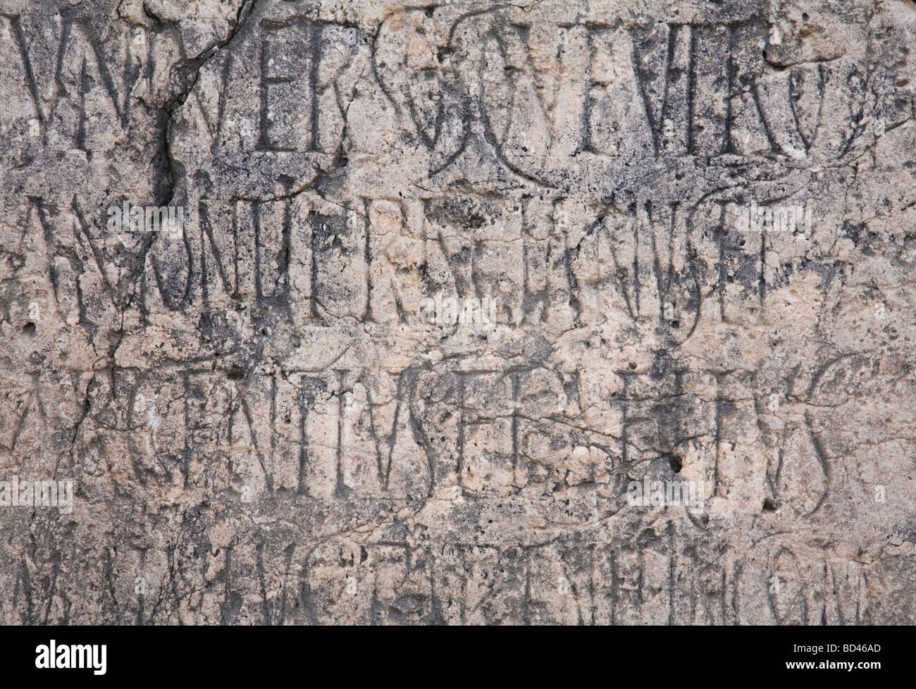 Engraved roman letters hi-res stock photography and images - Alamy