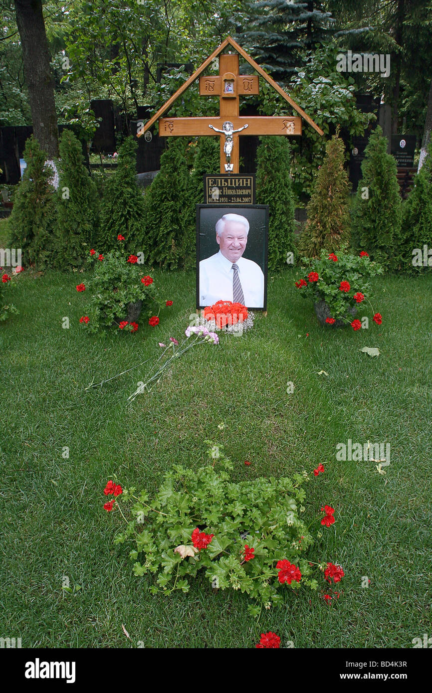 Russia, Moscow, Novodevici cemetery, grave of Boris Jelzin Stock Photo