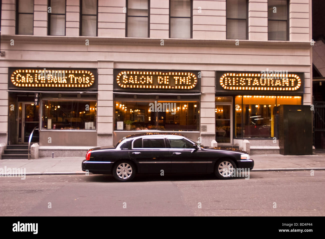 Cafe Un Deux Trois French Restaurant, 44nd Street, Manhattan, New York