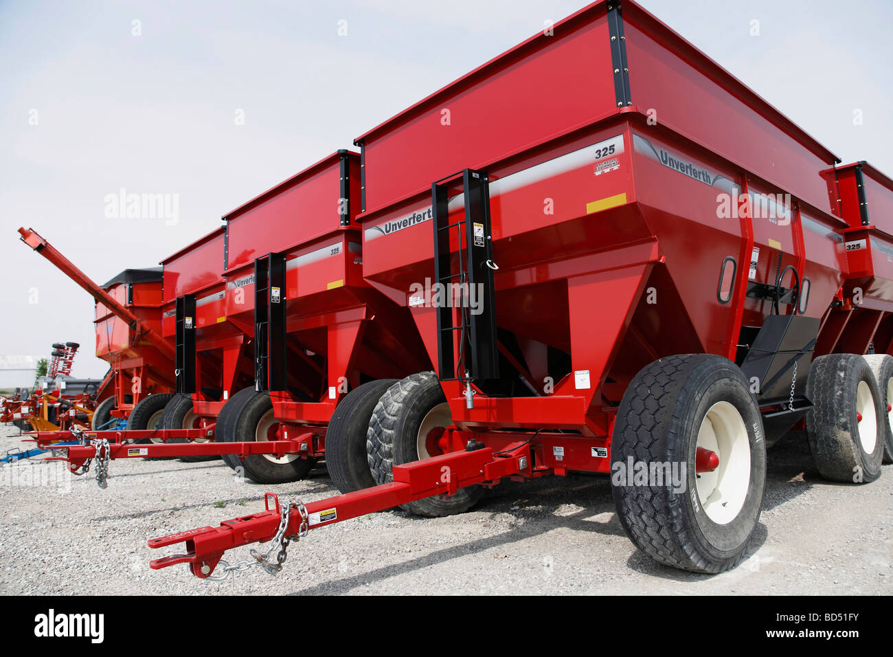 Agricultural agriculture farming grain Heavy duty equipment Unverferth wagon wagons nobody in USA hi-res Stock Photo
