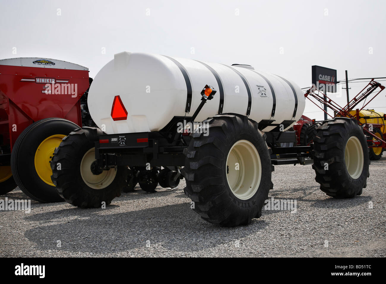 agricultural agriculture farming Fertilizer Cart Heavy duty equipment