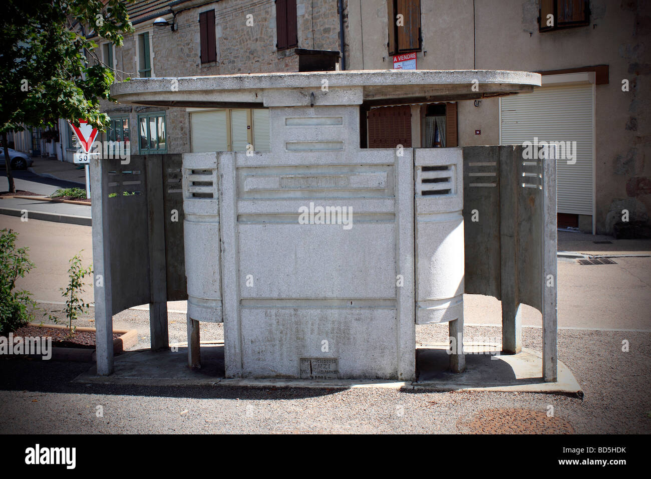 Urinal stone hires stock photography and images Alamy