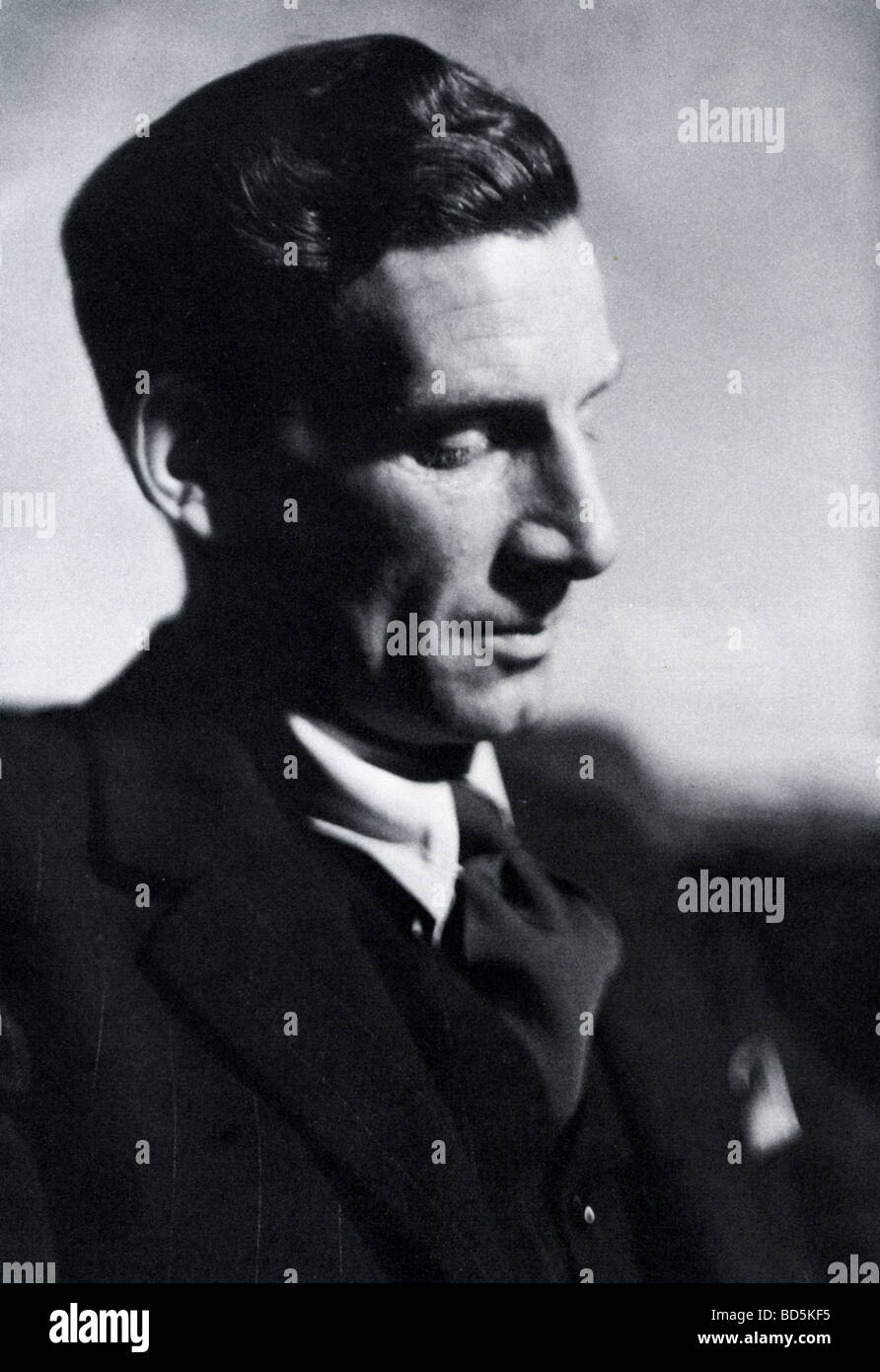 SIEGFRIED SASSOON  English  poet and novelist in 1930 Stock Photo