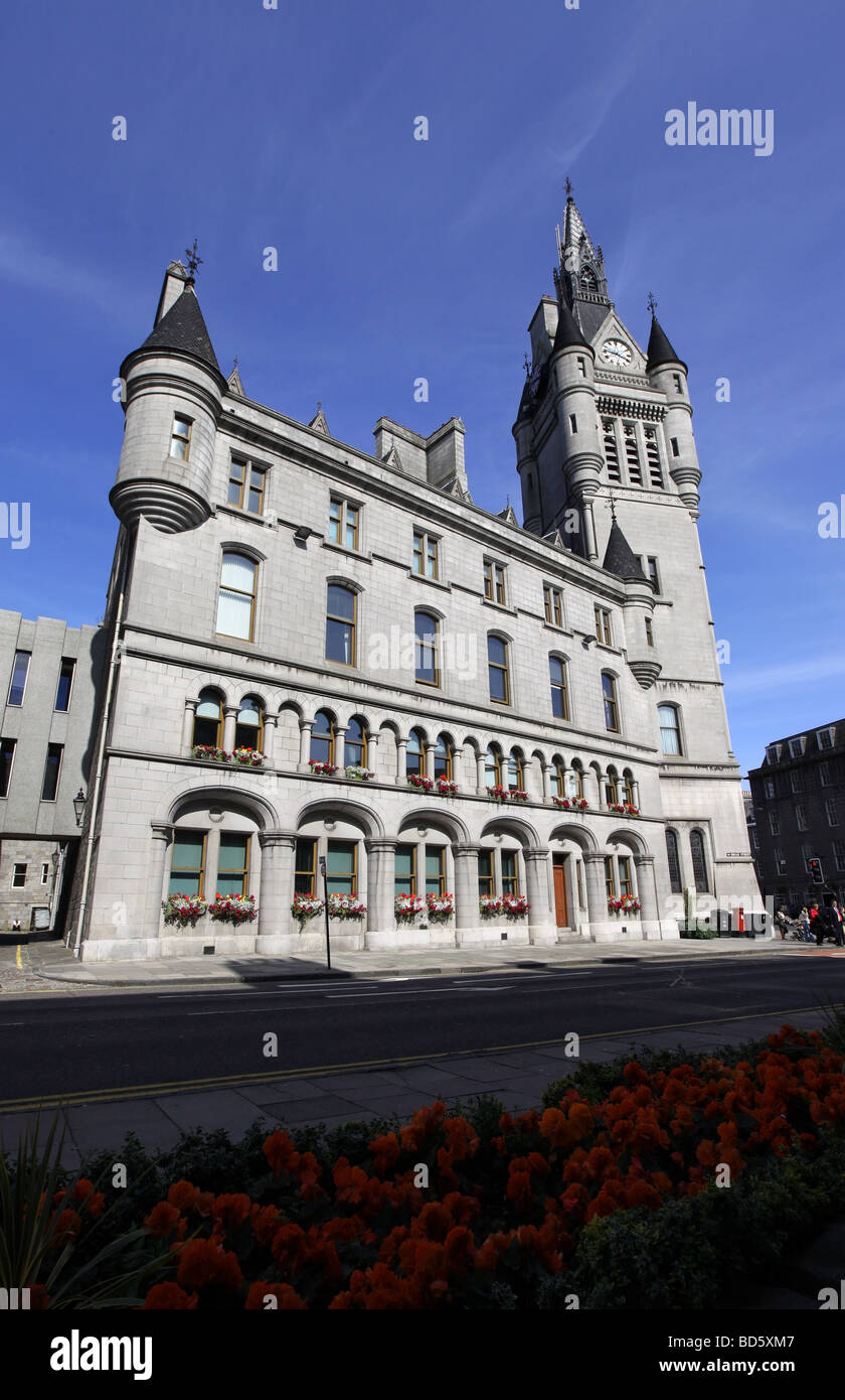 The imposing grey granite building of the Town House in Aberdeen, Scotland, UK which also houses the sheriff court Stock Photo