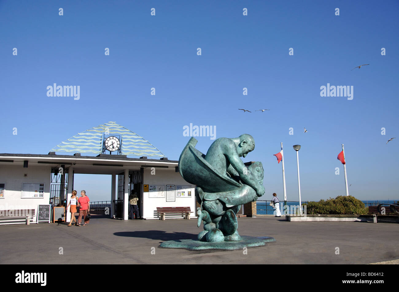 'Embracing the Sea' sculpture and Deal Pier, Deal, Kent, England, United Kingdom Stock Photo