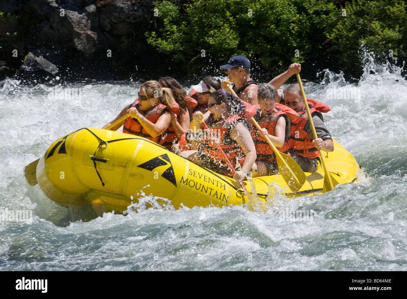 Whitewater rafting rapids on Deschutes River near Bend, Oregon Stock Photo