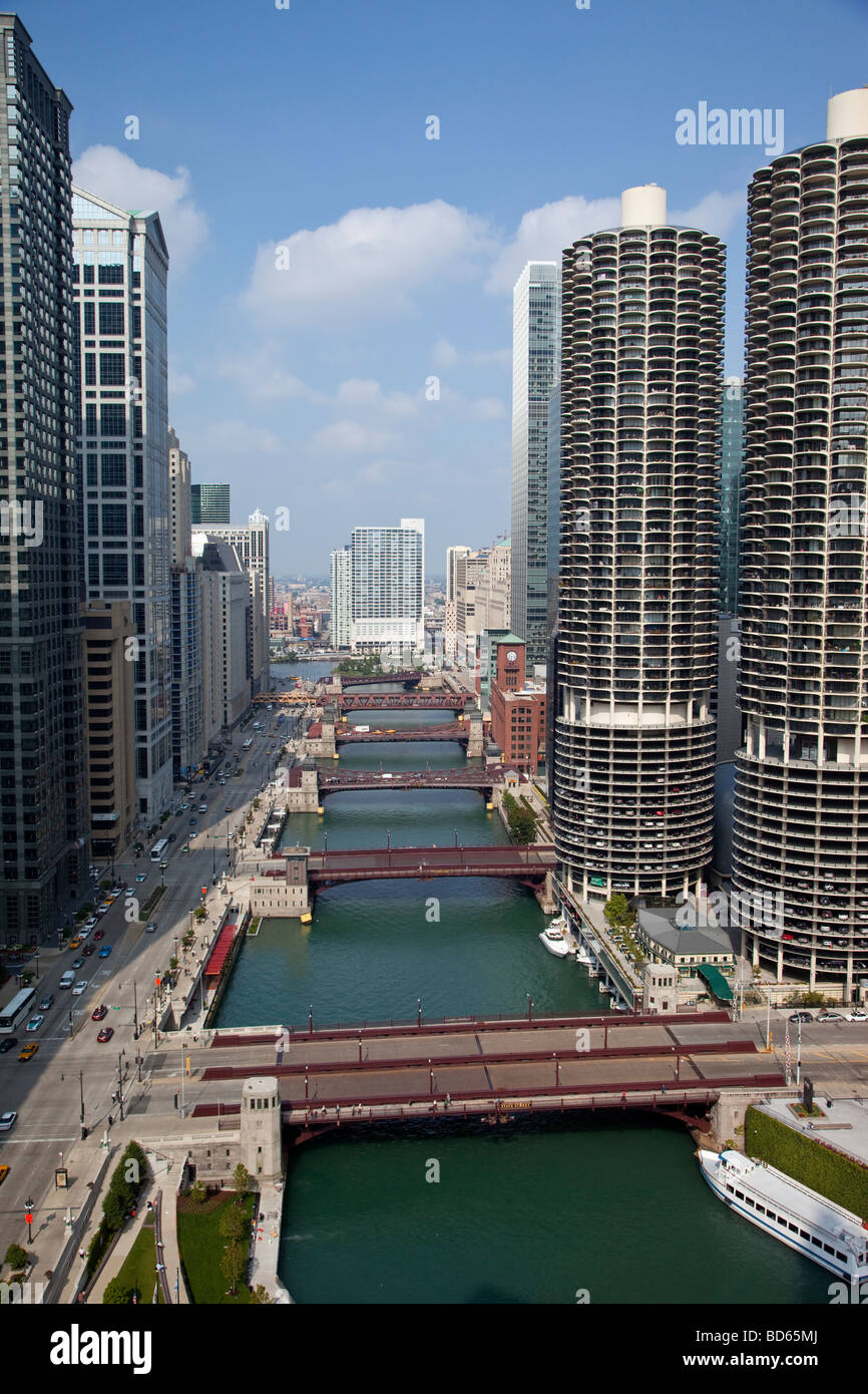 Chicago, Illinois. Chicago River Bridges and Marina Towers Buildings on right, East Wacker Drive on left. Stock Photo