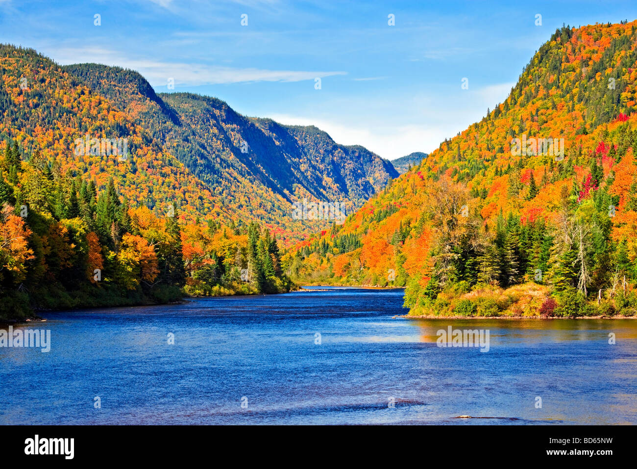 Riviere Jacques Cartier Jacques Cartier River and valley surrounded by fall colours in Parc de la Jacques Cartier Quebec Canada Stock Photo