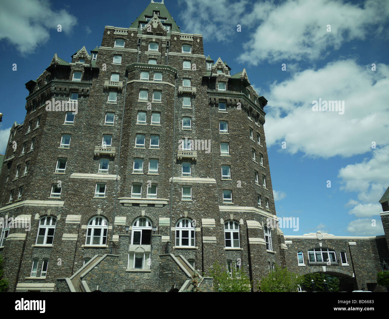 Fairmont banff springs hotel and bow river hi-res stock photography and ...