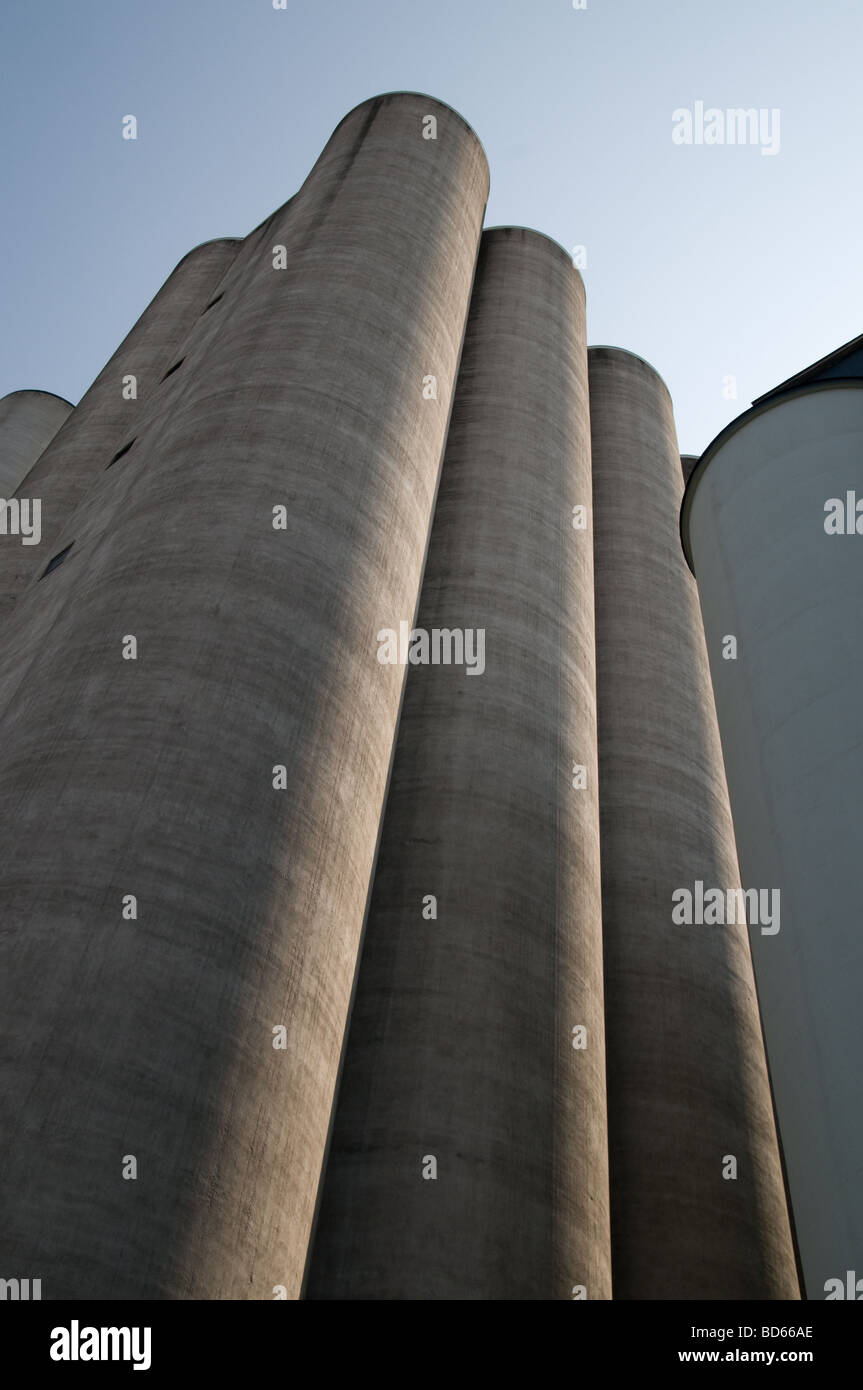 Tall concrete silos Stock Photo Alamy