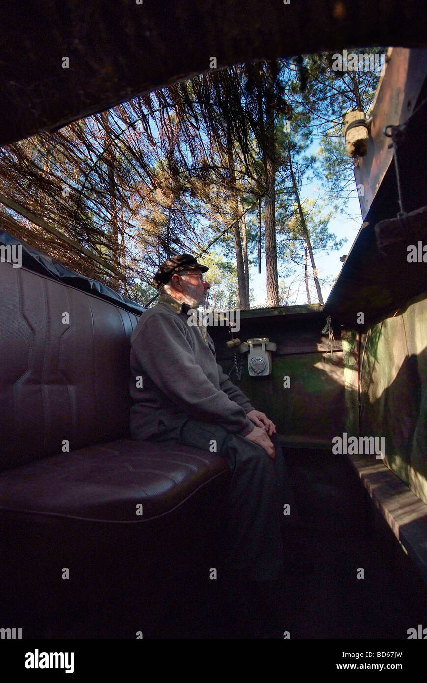 Traditional hunting woodpigeon shooting in the Landes department (40