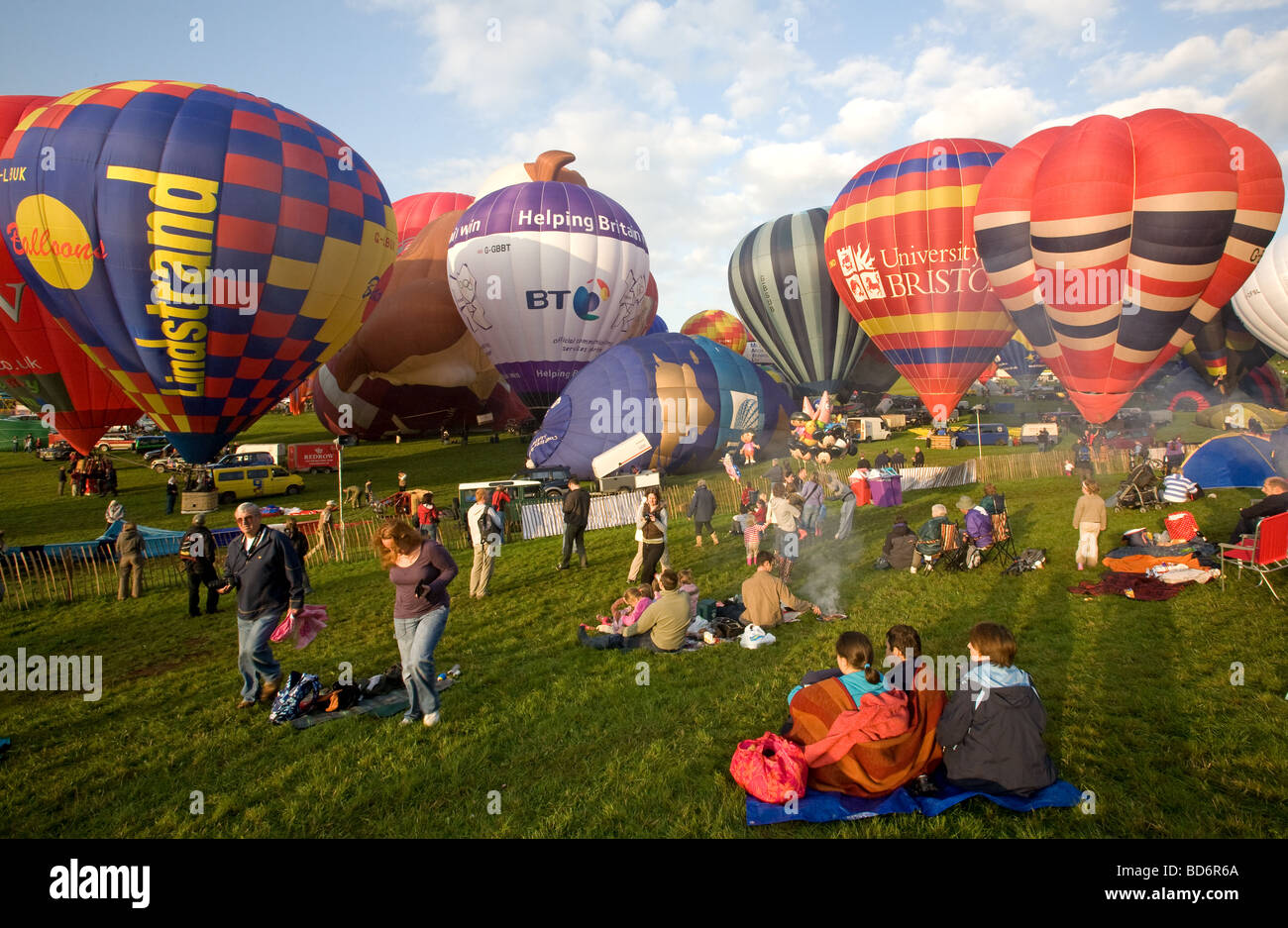 Bristol Hot-air Balloon Fiesta 2009, preparing for early morning take-off of balloons with spectators Stock Photo