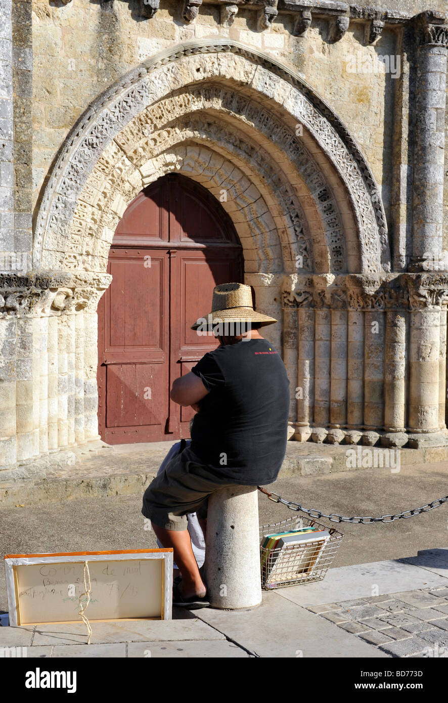 Ars en Re church artist hat bollard fat door arch Stock Photo