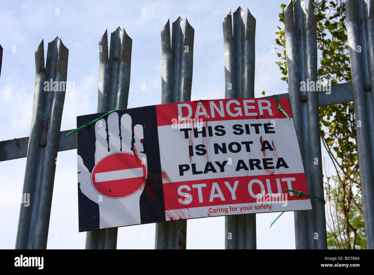 Health & Safety warning sign at a quarry in the U.K. Stock Photo