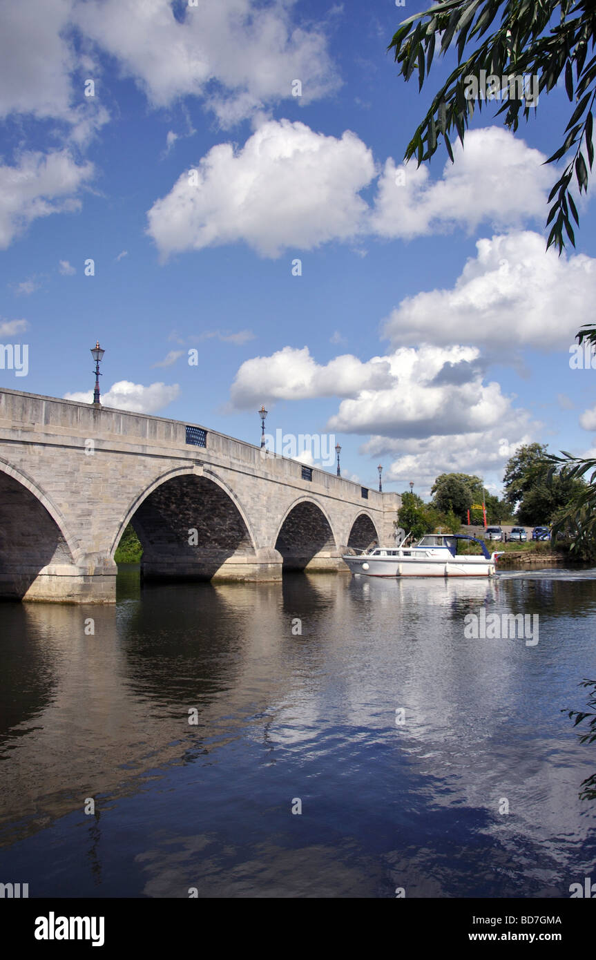 Bridge river thames hi-res stock photography and images - Alamy