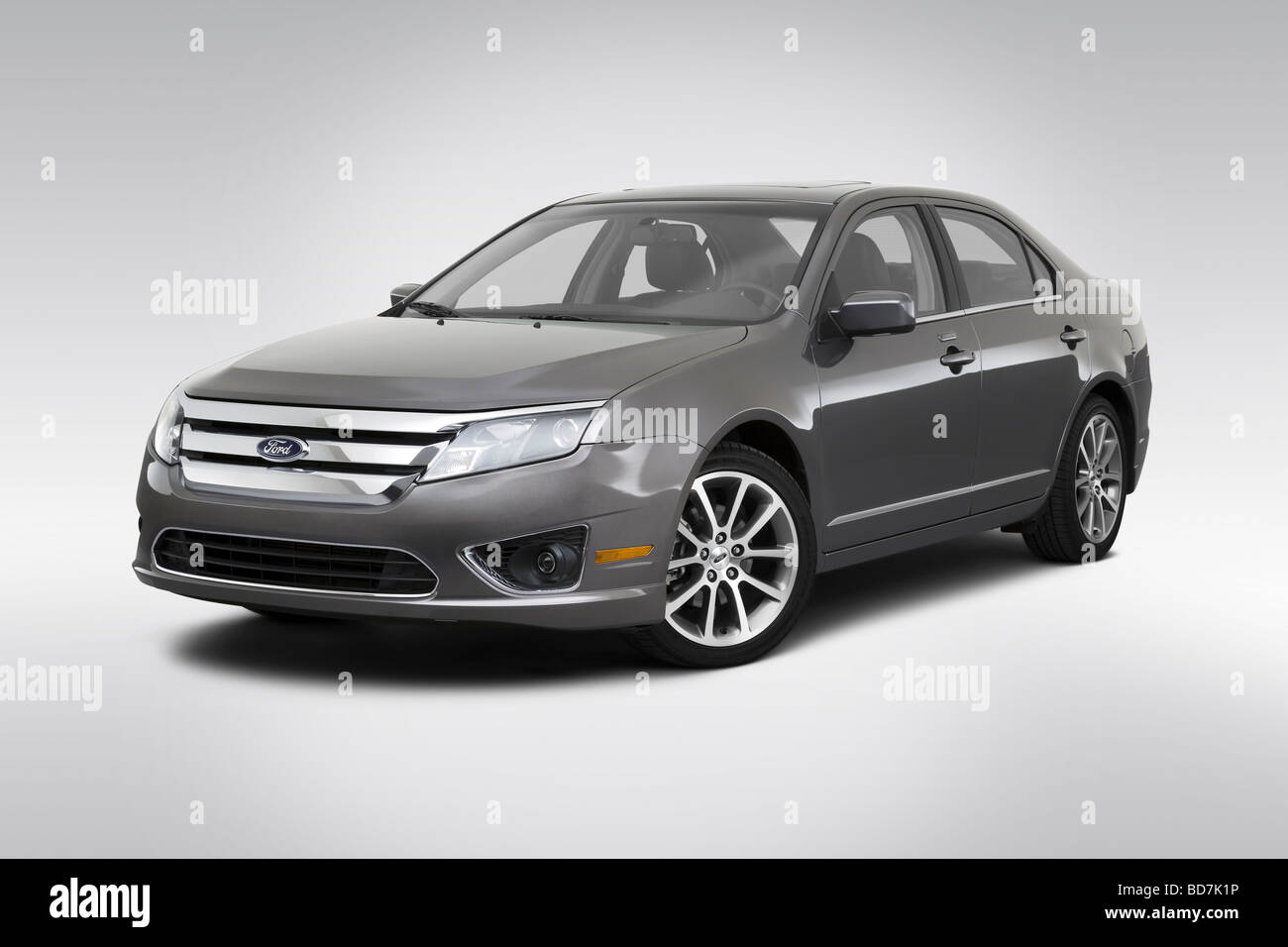 2010 Ford Fusion SEL in Gray - Front angle view Stock Photo