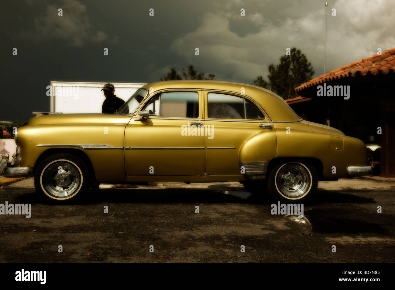 old car in Viñales Stock Photo Alamy