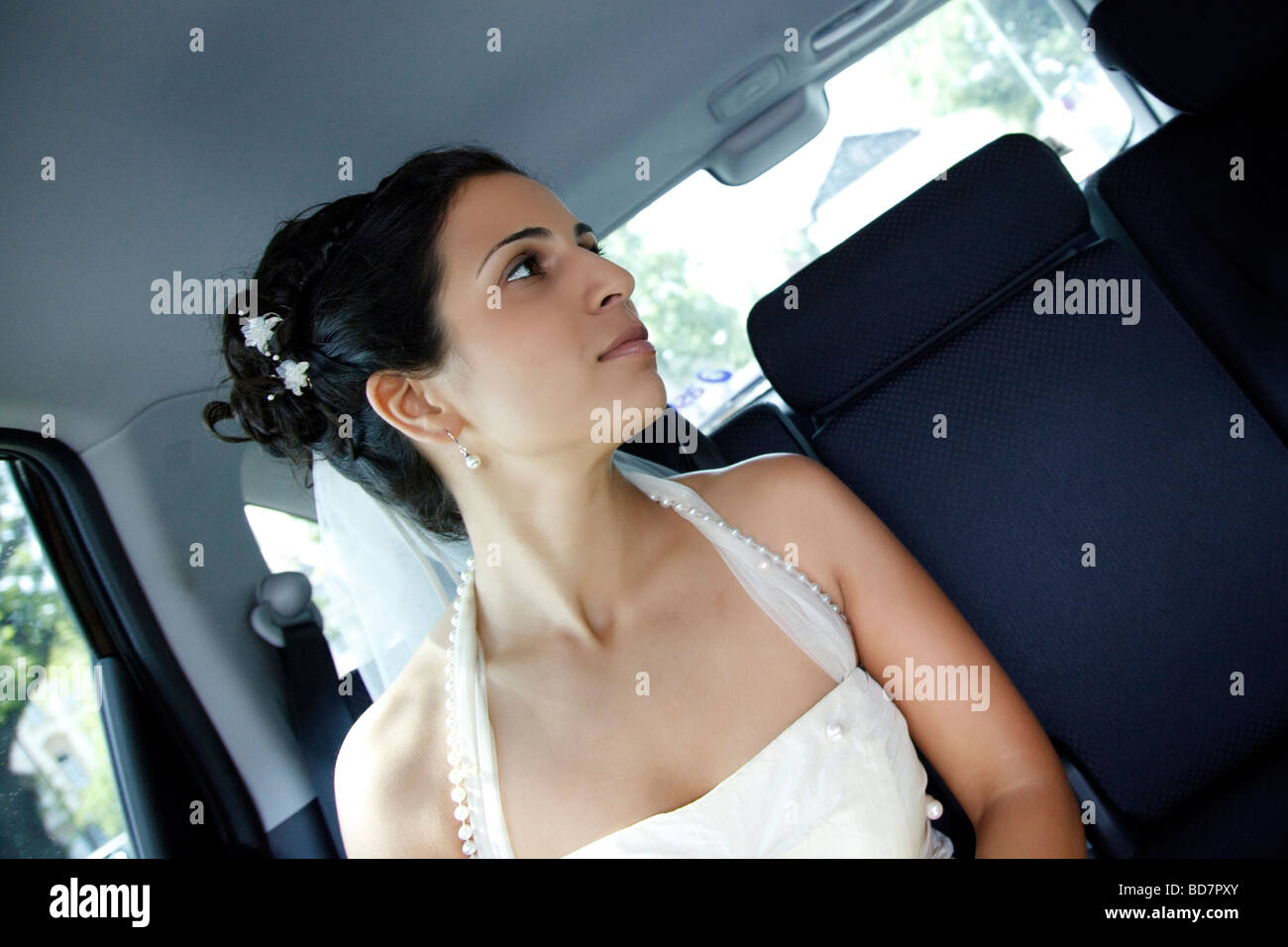 bride in car Stock Photo
