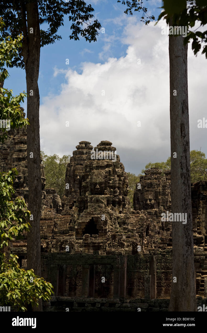 Outside view of the ruined temple of Bayon Angkor Thom Stock Photo