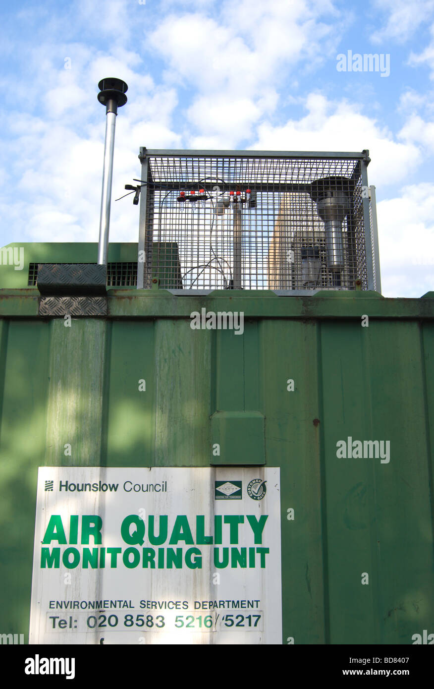 hounslow council air quality monitoring unit deployed in chiswick high road, west london, england Stock Photo