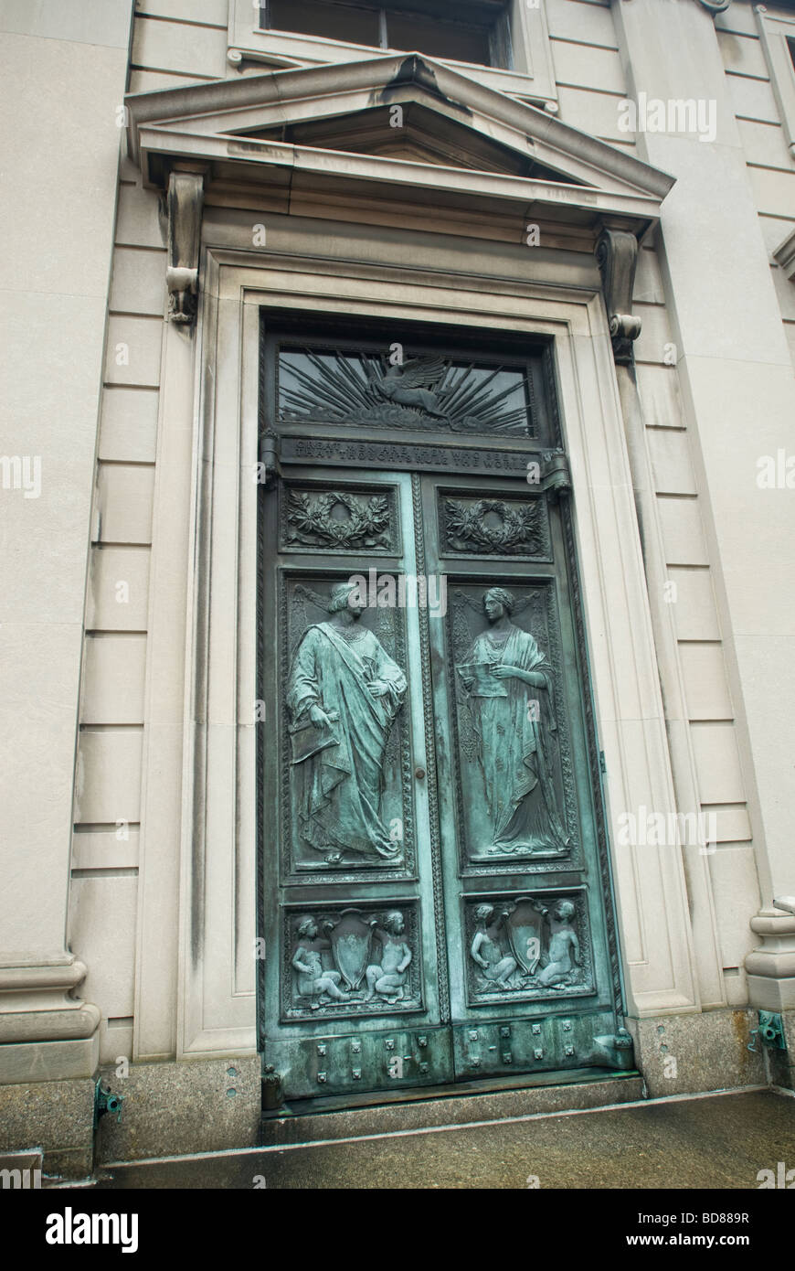 The bronze entrance doors to the American Academy of Arts and Letters in Audubon Terrace in New York Stock Photo