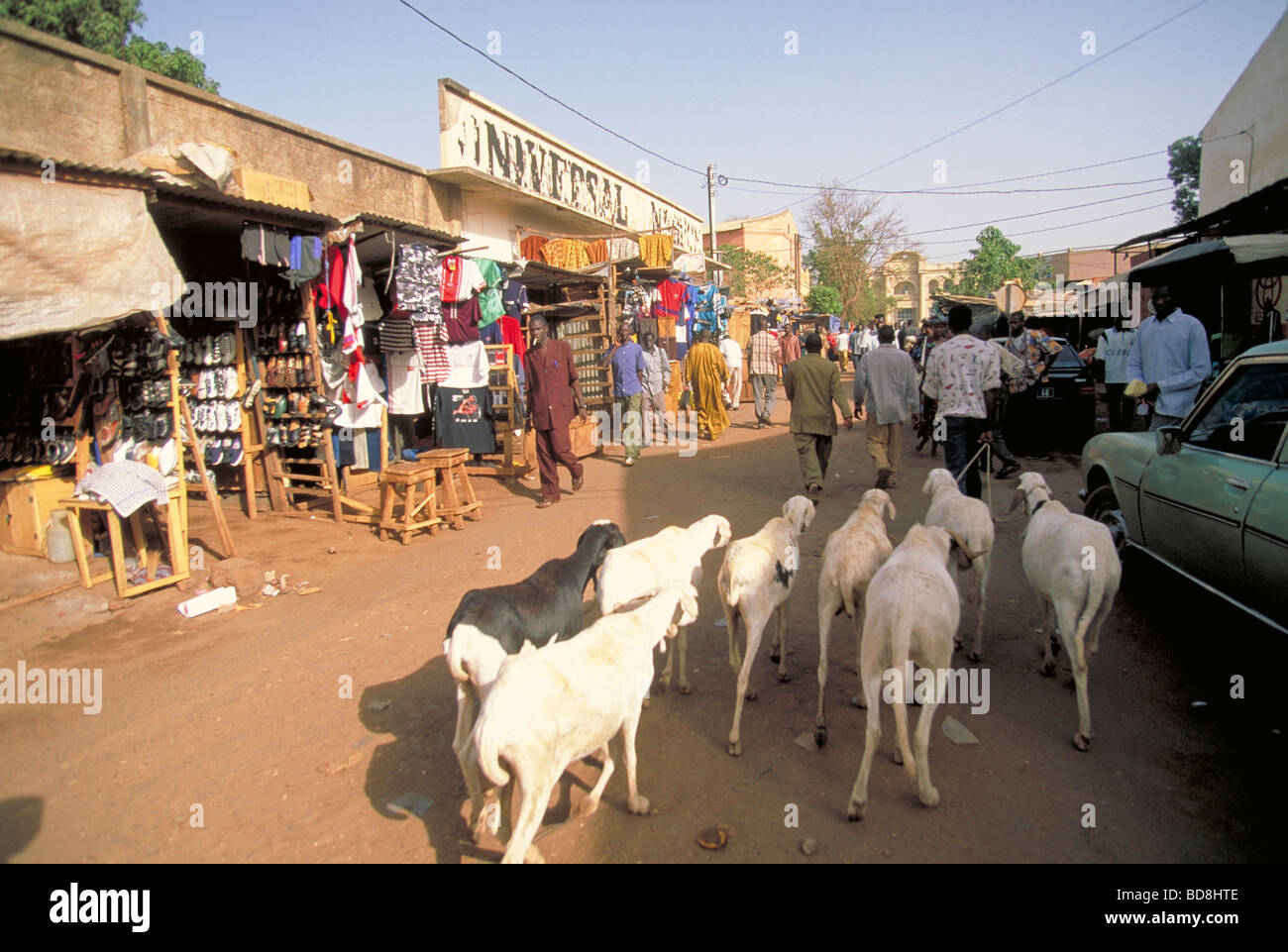 Elk150 1082 Mali Bamako downtown shops Stock Photo