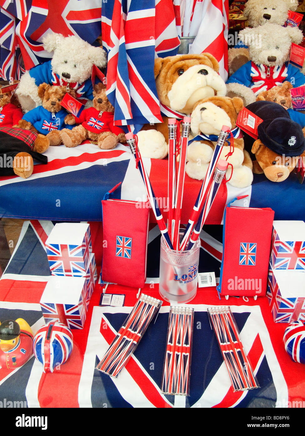 English souvenirs hi res stock photography and images Alamy