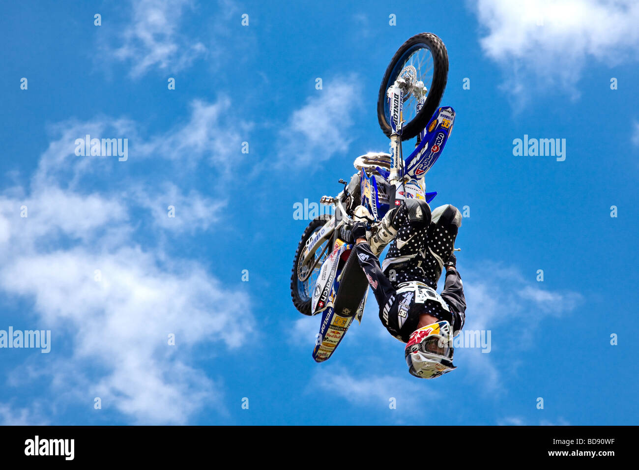 FMX TEAM jogo online gratuito em