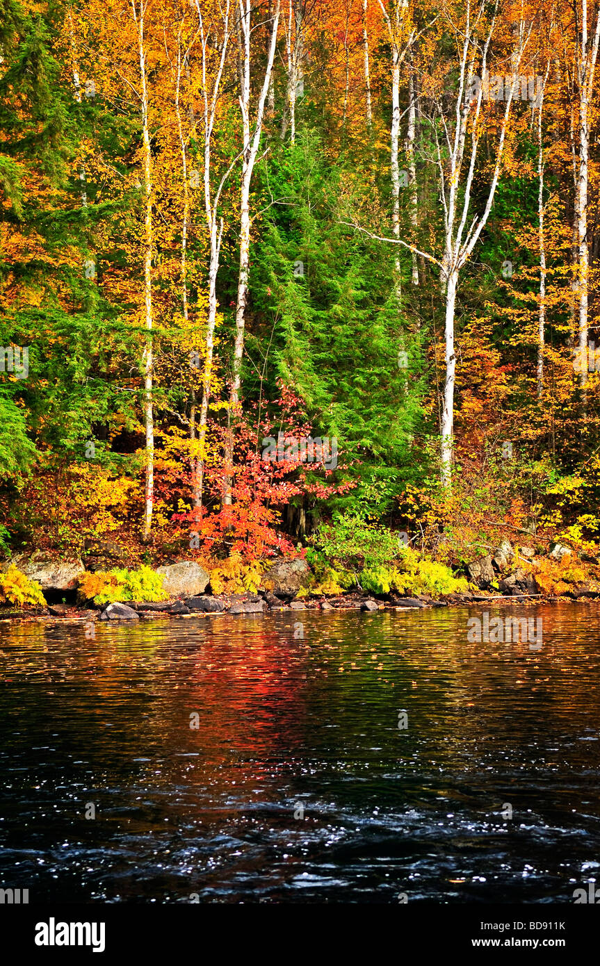Colorful lake reflections hi-res stock photography and images - Alamy