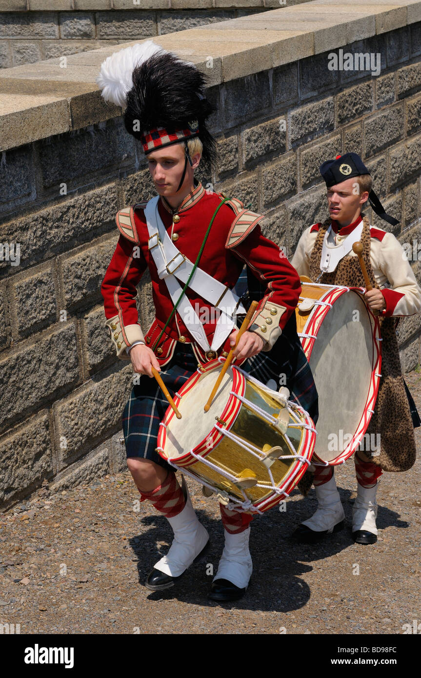 Scottish Rampart Tartan army hi-res stock photography and images - Alamy