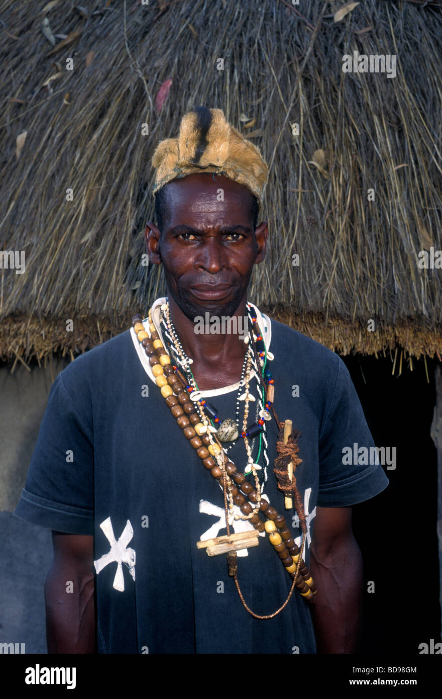 Doctor Alfred Chakadenga, Shona healer, witchdoctor, shaman, spiritualist, spiritualism, medicine man, Chapungu Shona Village, Harare, Zimbabwe Stock Photo