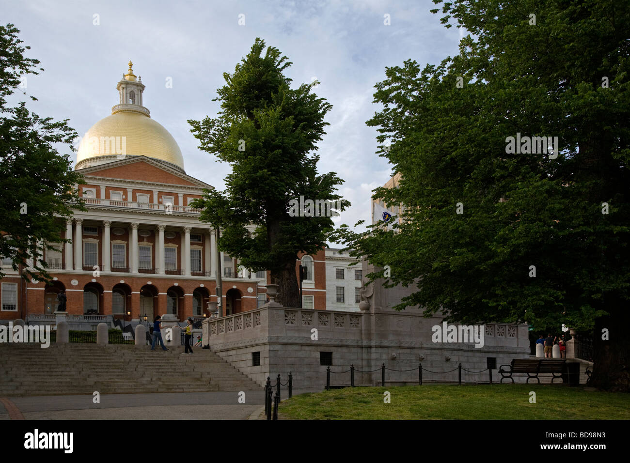 Located on BEACON HILL the MASSACHUSETTS STATE HOUSE contains the legestlature and Goveners residence BOSTON MASSACHUSETTS Stock Photo