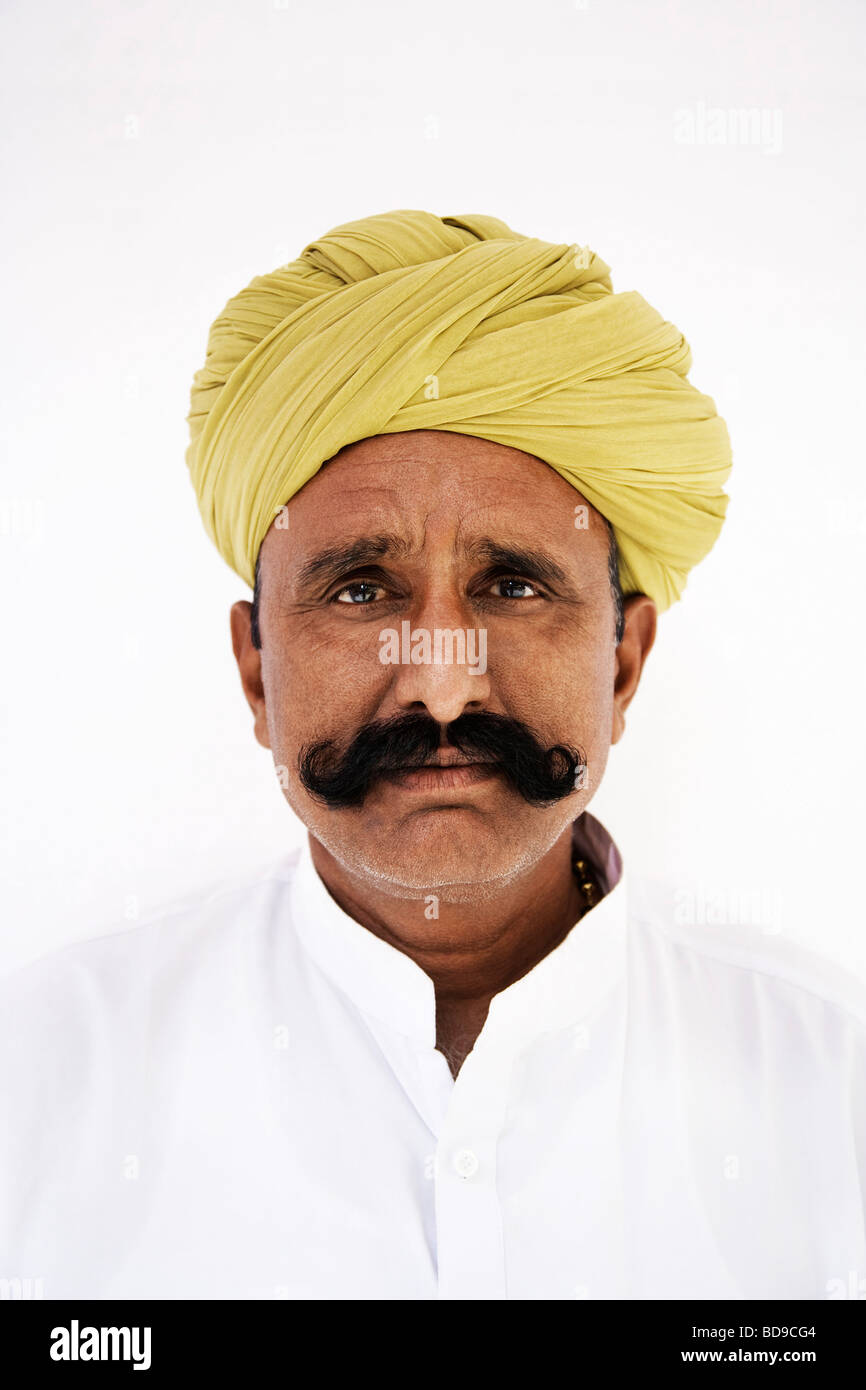 Portrait of a man wearing turban Stock Photo - Alamy