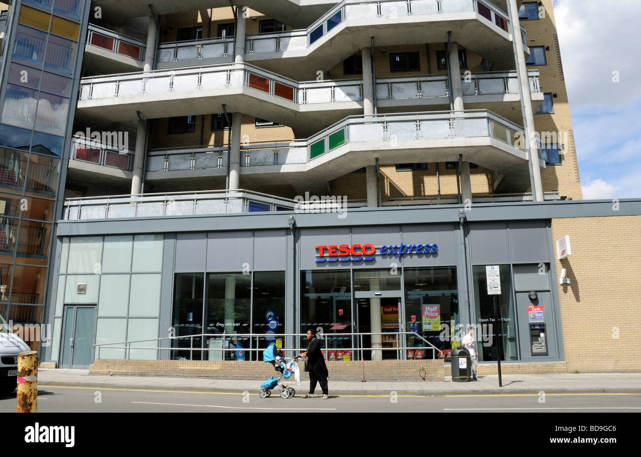 Tesco Express Holloway London England UK Stock Photo Alamy