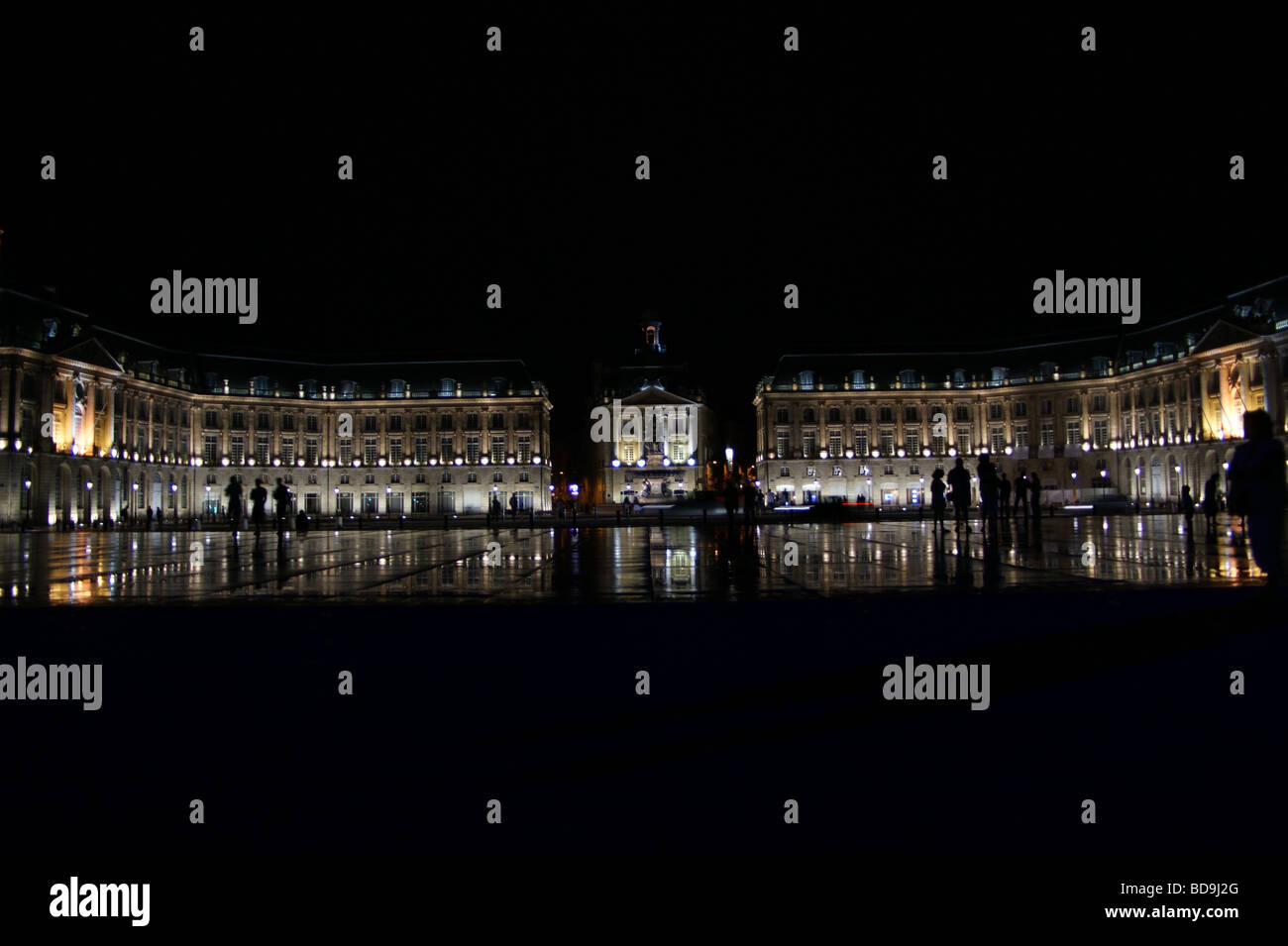 Miroir d'eau (water mirror), night, Place de la Bourse, Bordeaux, Gironde, France Stock Photo