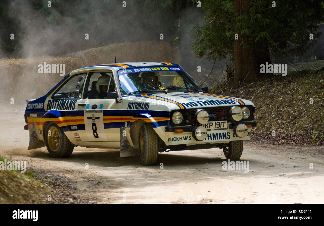 Diecast model cars Ford Escort 1/43 Trofeu MK II No.7 Rothmans Rallye WM Rallye Portugal 1980 avec Decals A.Vatanen/D.Richards