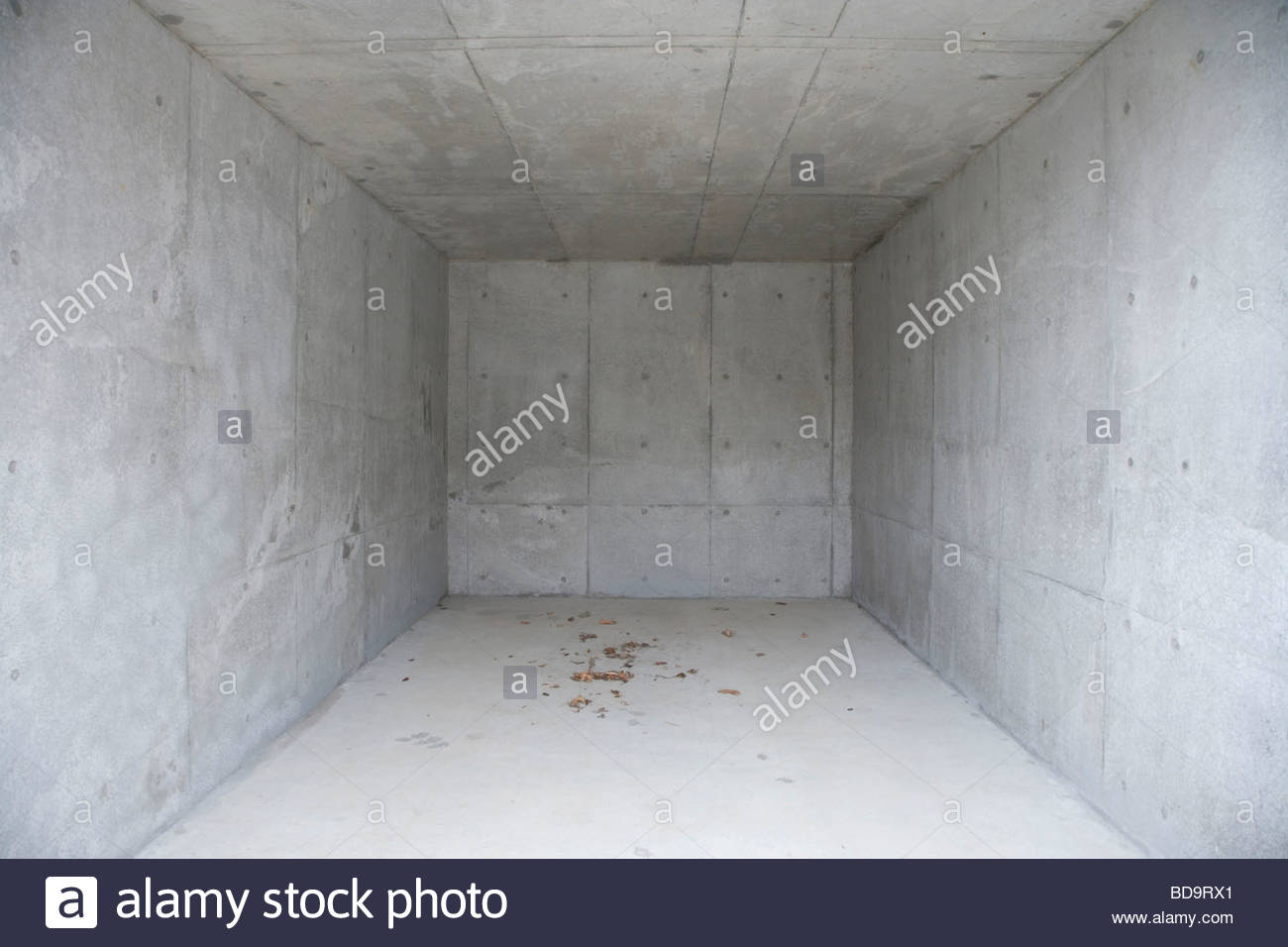 Concrete Garage Under Construction Stock Photo 25417225 Alamy