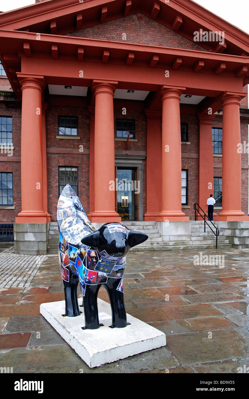 a lambanana sculpture outside the maritime museum at the albert dock