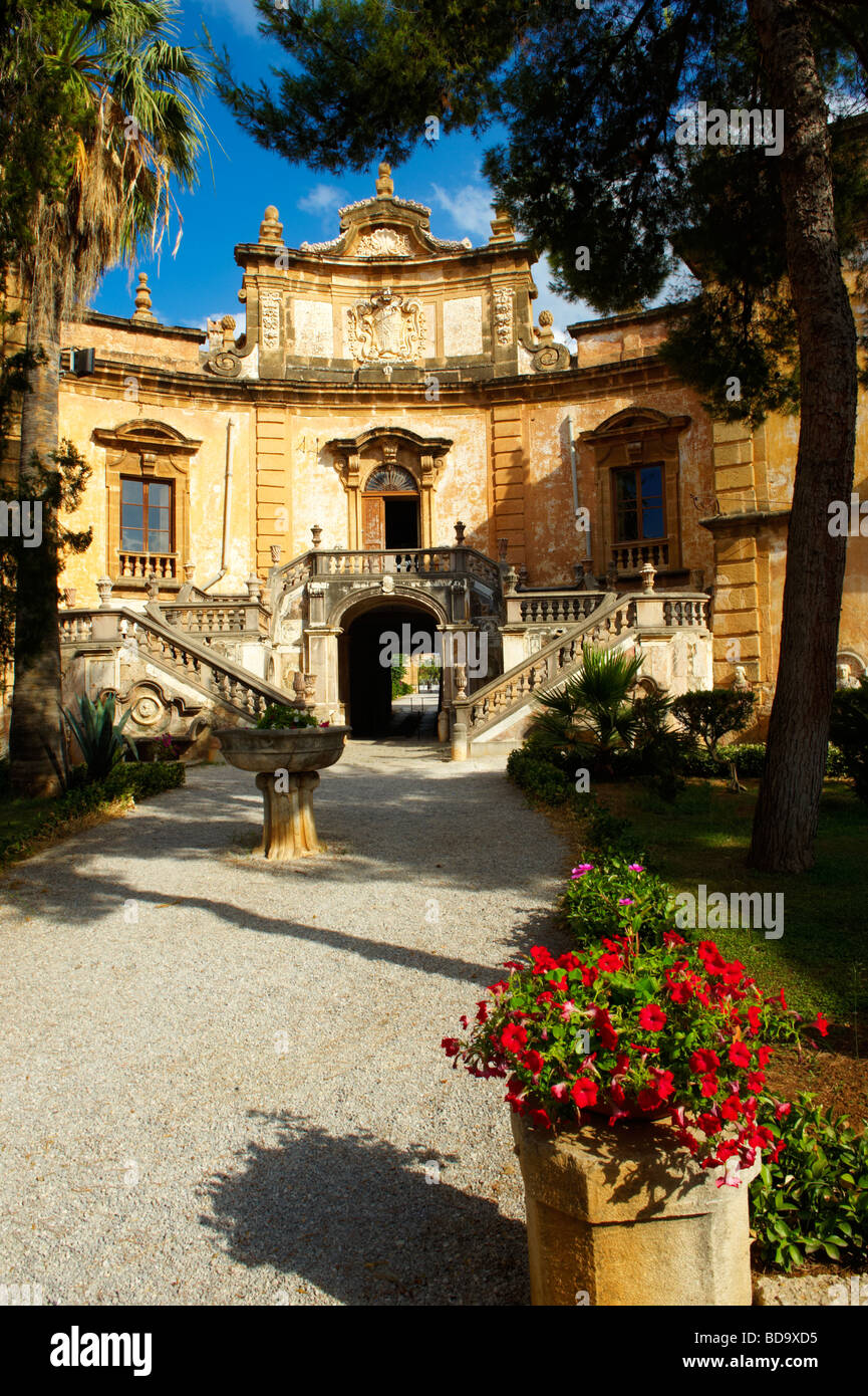 Garden of Baroque Villa Palagonia Baghera Sicily Stock Photo - Alamy