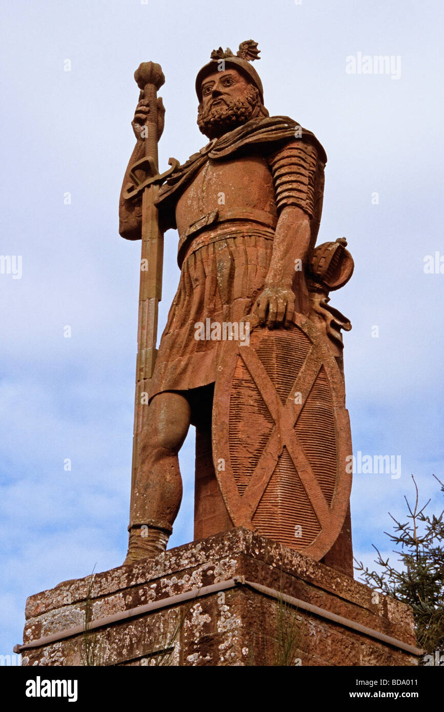 Statue of Sir William Wallace at Dryburgh near Melrose Stock Photo
