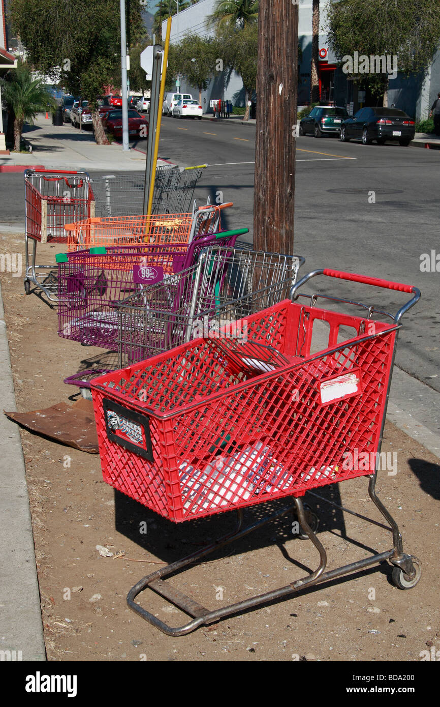 Abandoned shopping carts in Hollywood Stock Photo Alamy