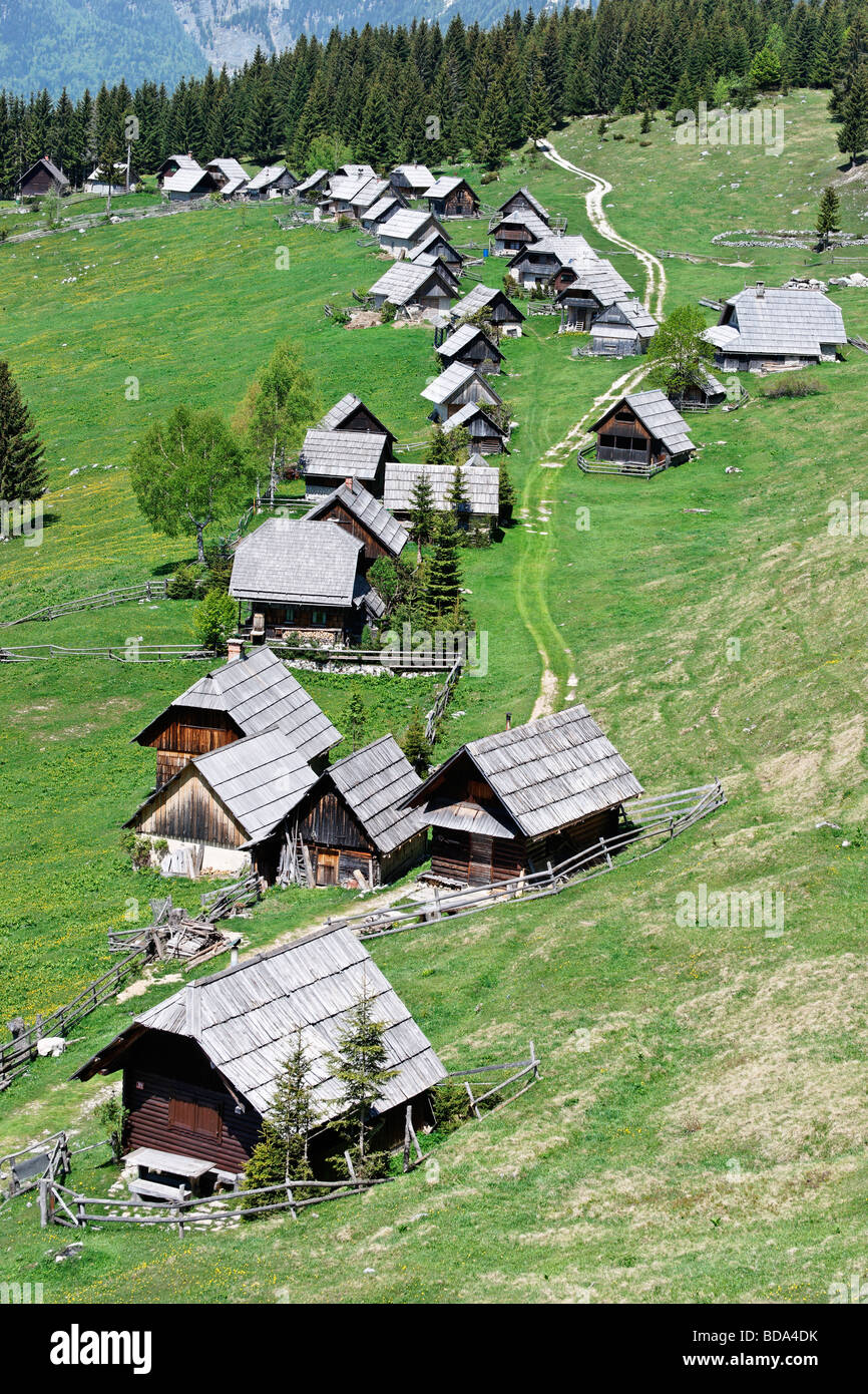 Planina Zajamniki on the Pokljuka Plateau, Gorenjska, Slovenia.  Summer grazing and farm houses Stock Photo
