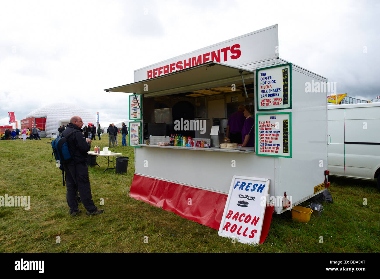 Fairford Airshow Sunday 2009 Refreshment stand Stock Photo - Alamy