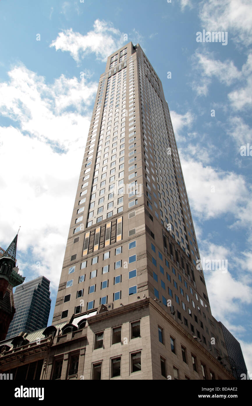 The New York skyscrapper at 712 5th Avenue, New York, United States. Stock Photo