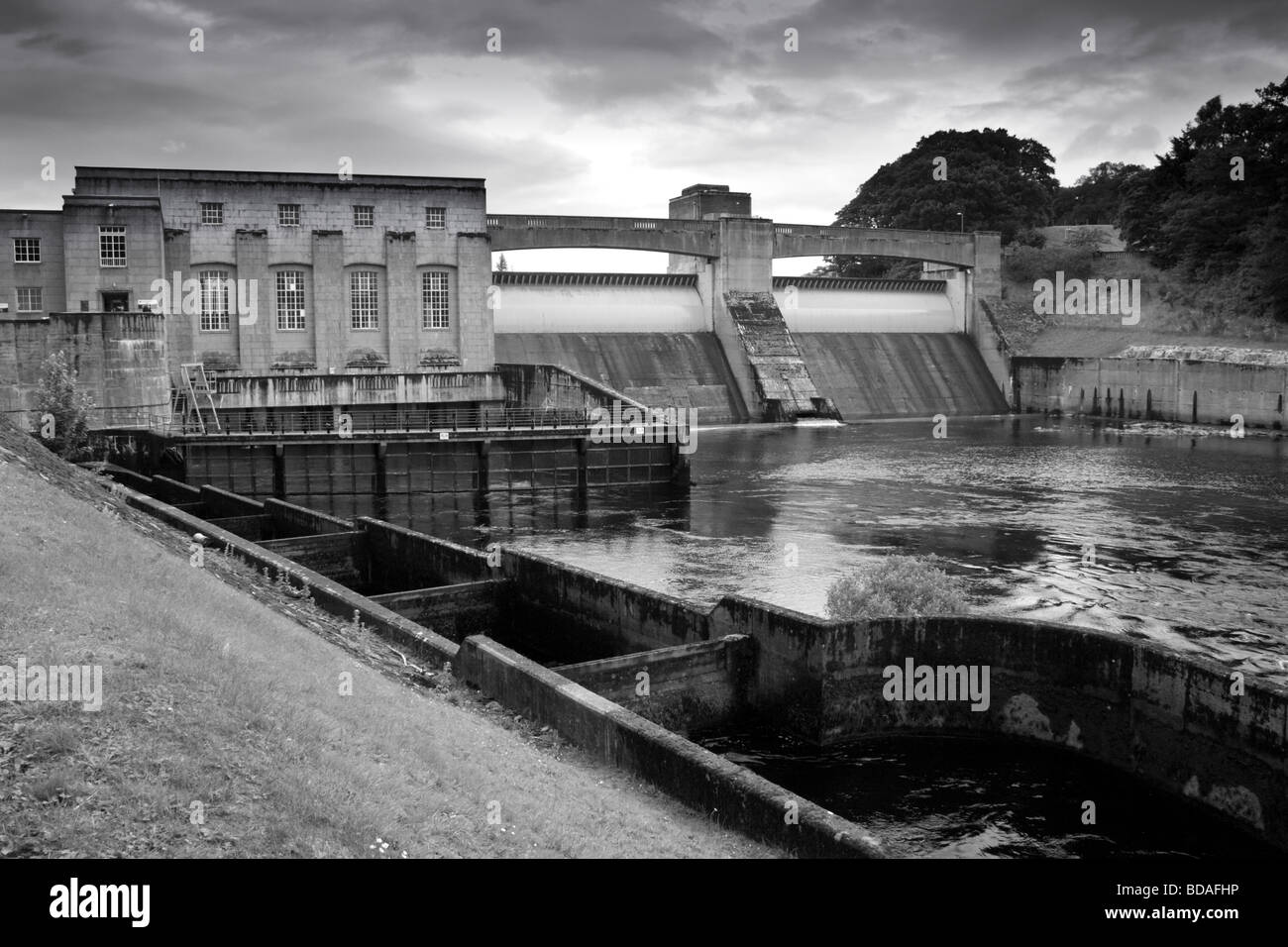 Scottish hydroelectric dam hi-res stock photography and images - Alamy