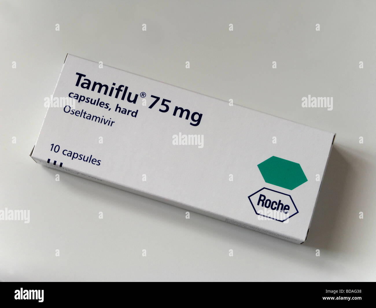 Tamiflu oseltamivir capsules 75MG in a Tamiflu box Stock Photo Alamy