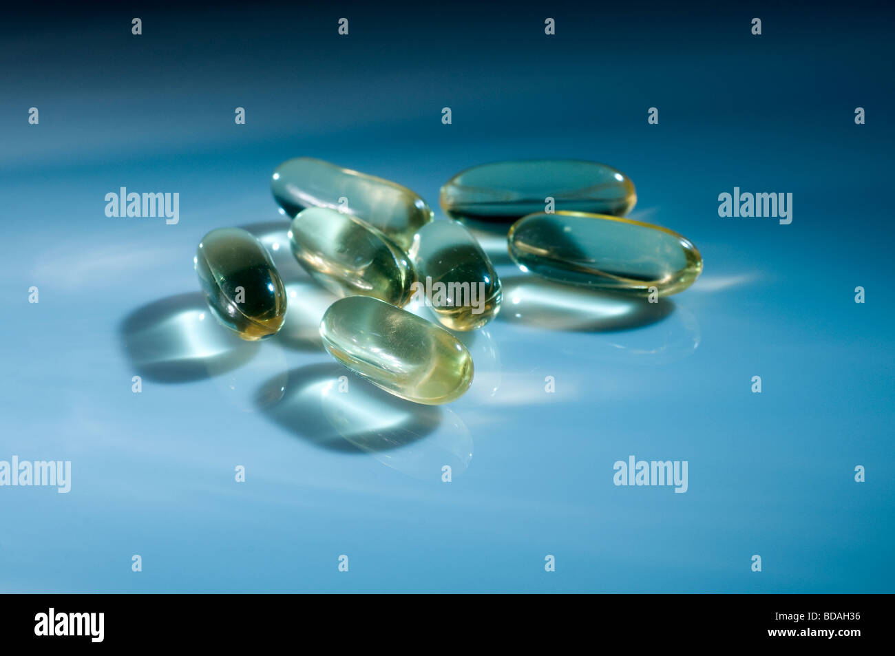 Vitamin E tablet, 1000 I.U Stock Photo Alamy