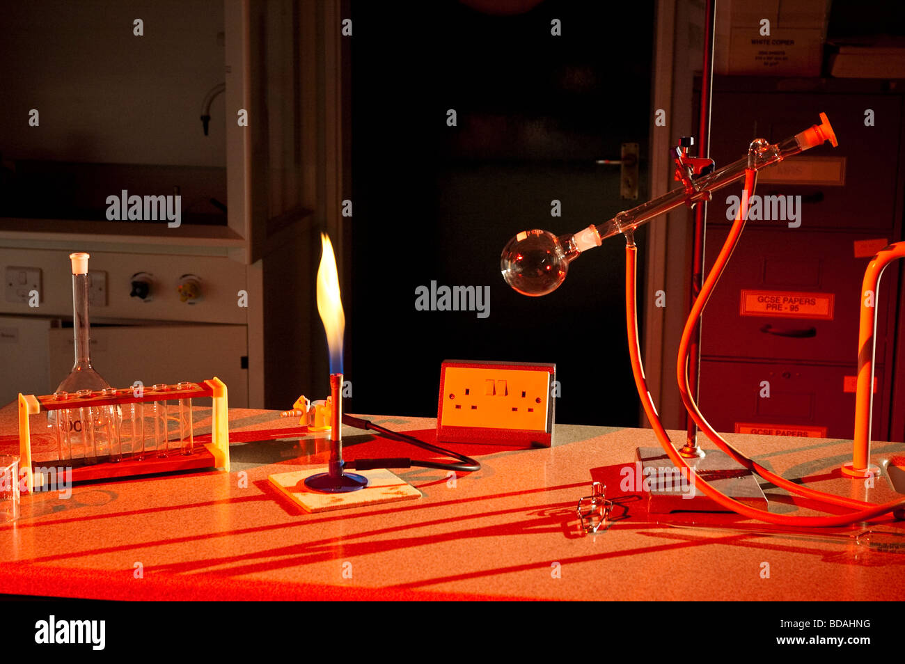 Flame test bunsen burner hires stock photography and images Alamy