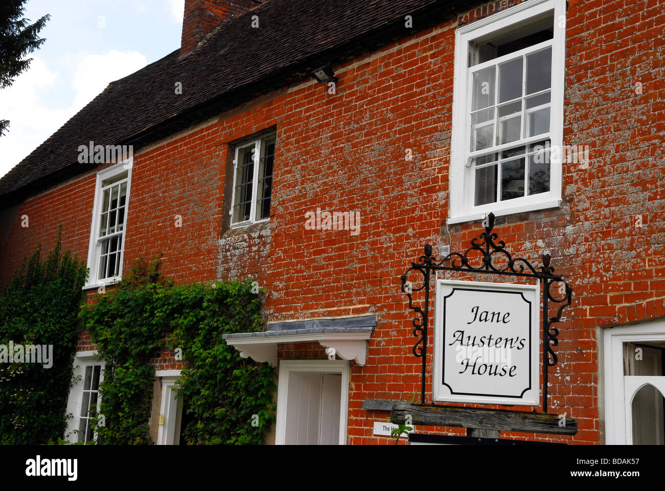19th century novelist Jane Austen's home from 1809 until 1817 where she lived with her mother & sister Cassandra, Chawton, near Alton, Hants, UK. Stock Photo