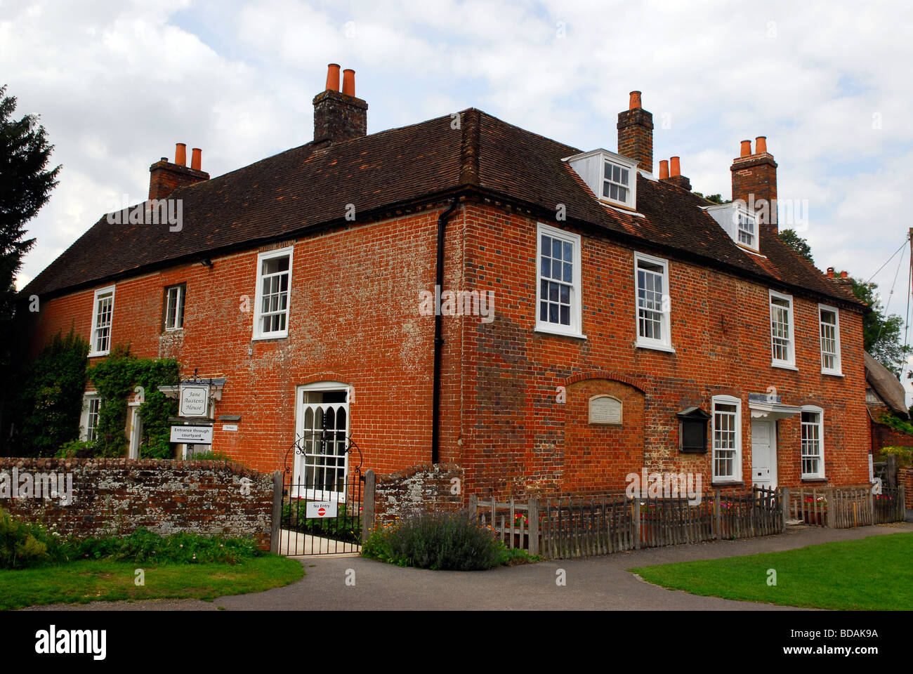 19th century novelist Jane Austen's home from 1809 until 1817 where she lived with her mother & sister Cassandra, Chawton, near Alton, Hampshire, UK. Stock Photo